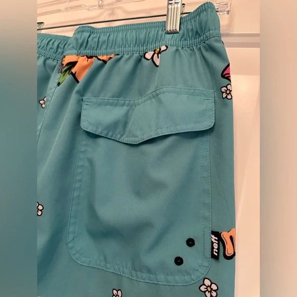 🌺 Neff Tropical Floral Swim Trunks – Size Large – Like New - Picture 7 of 8